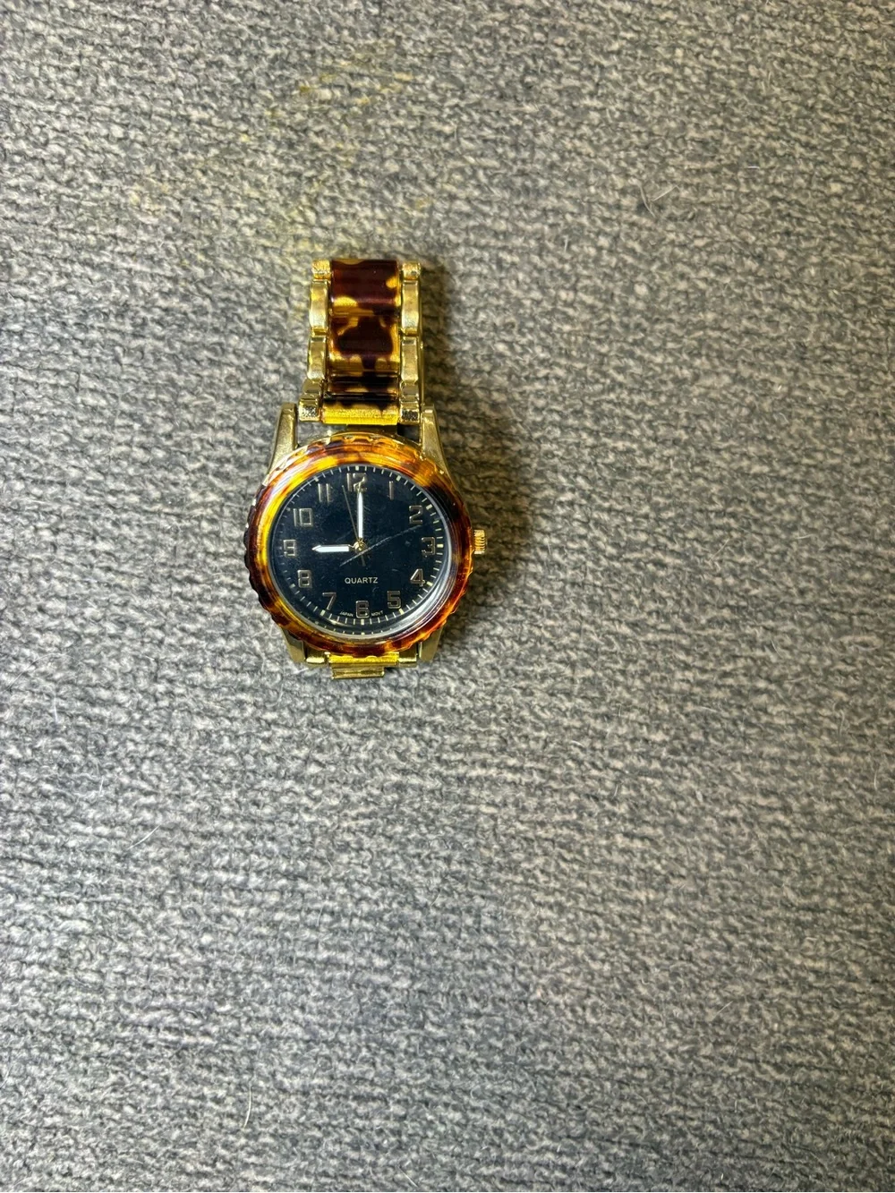 Gold-Tone Smartwatch-Style Wristwatch with Tortoiseshell Links - Black Dial